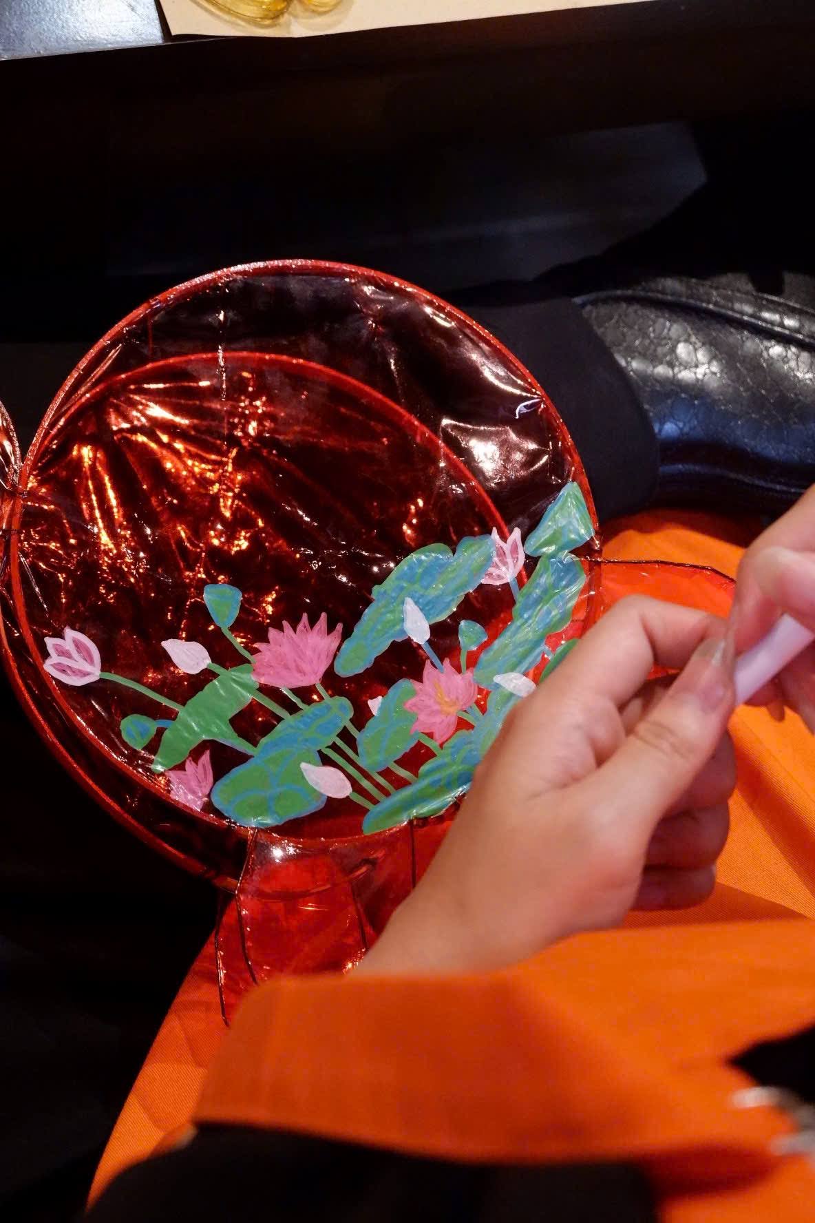 Workshop Lồng Đèn Giấy Kiếng (Cellophane Lanterns)