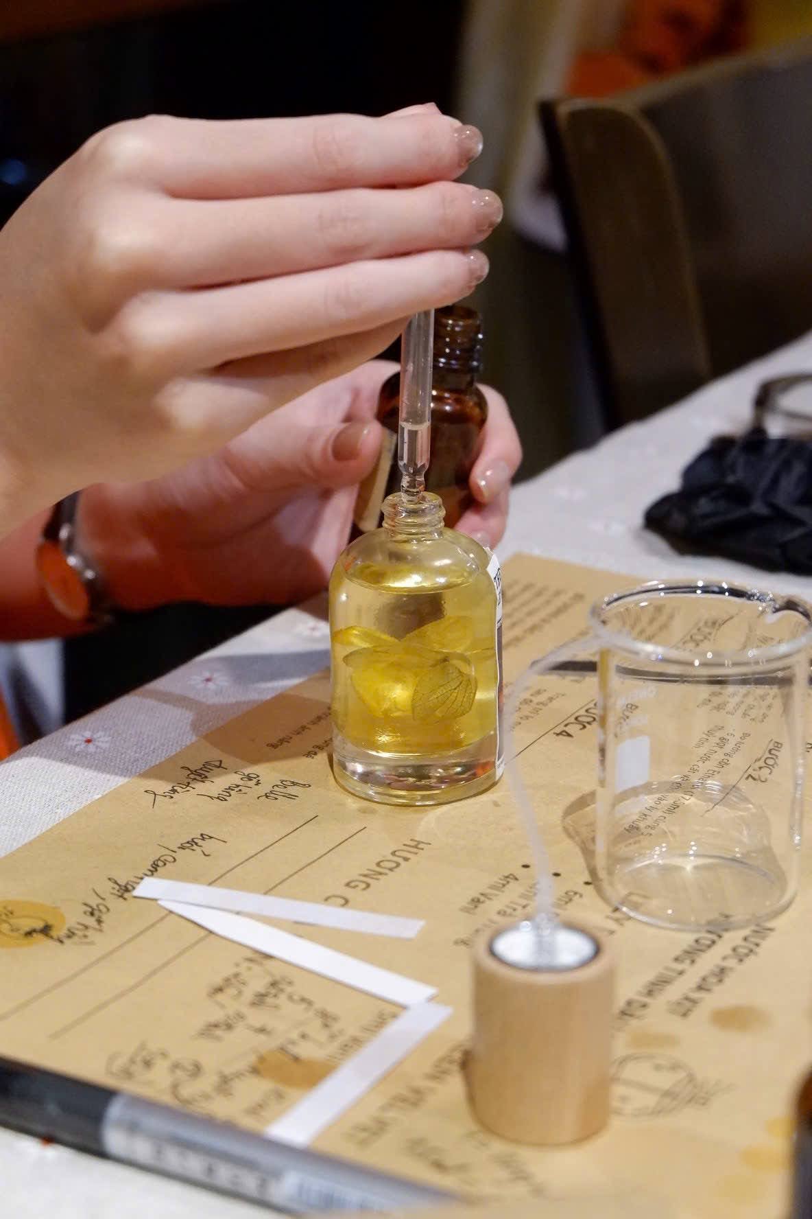 Workshop Doanh Nghiệp - Nước Hoa Xịt (Pray Perfume)