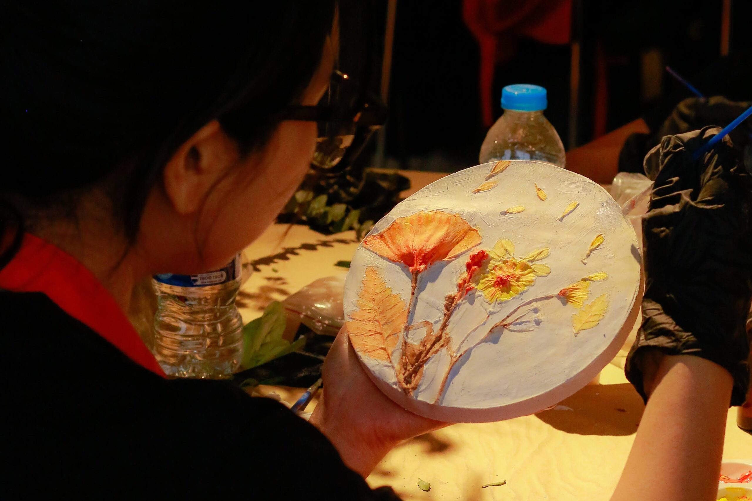 Workshop Doanh Nghiệp - Phù Điêu Hương (Scented Relief Sculptures) Workshop Doanh Nghiệp - Phù Điêu Hương (Scented Relief Sculptures)