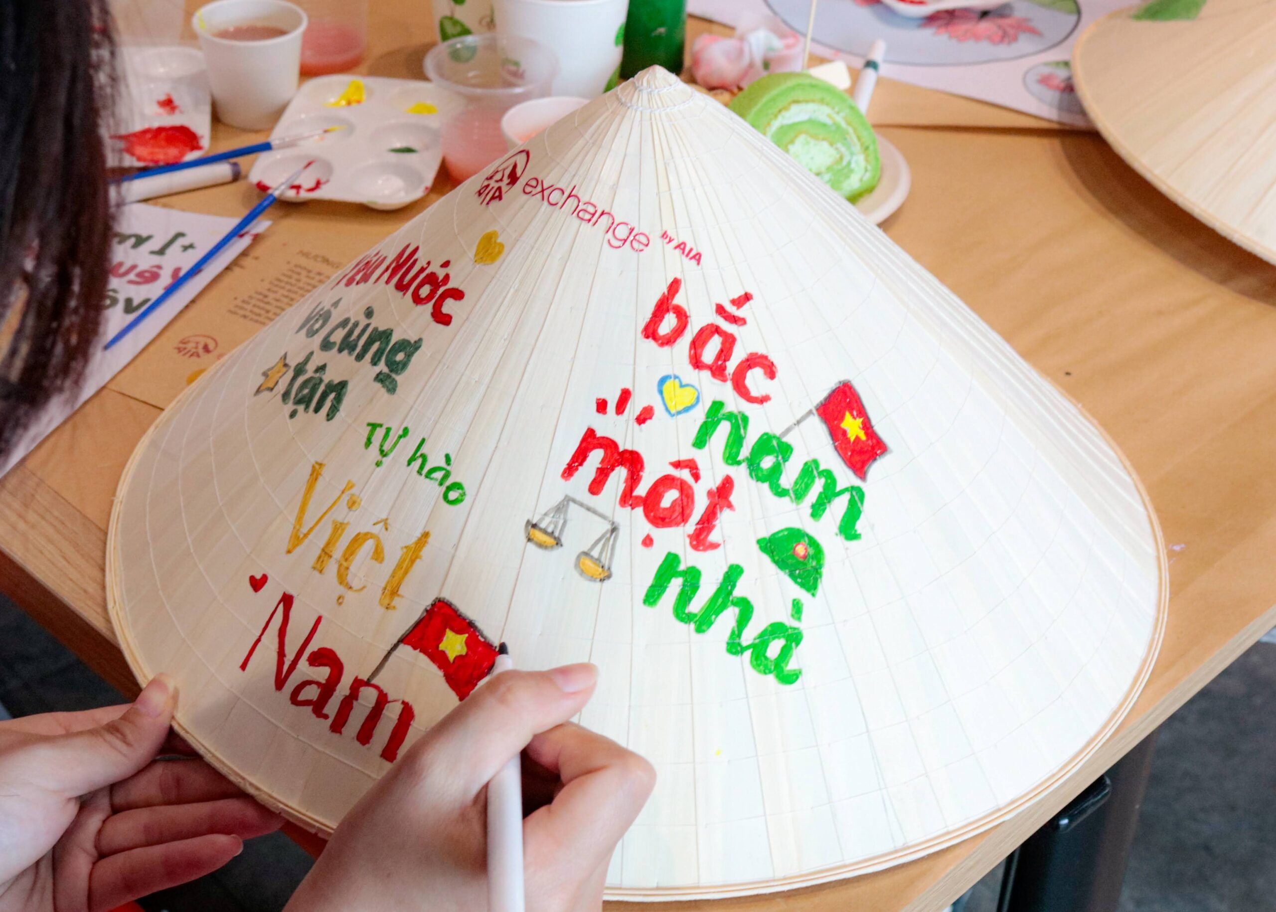 Workshop Doanh Nghiệp - Trang Trí Nón Lá (Drawing Vietnamese Conical Hat)