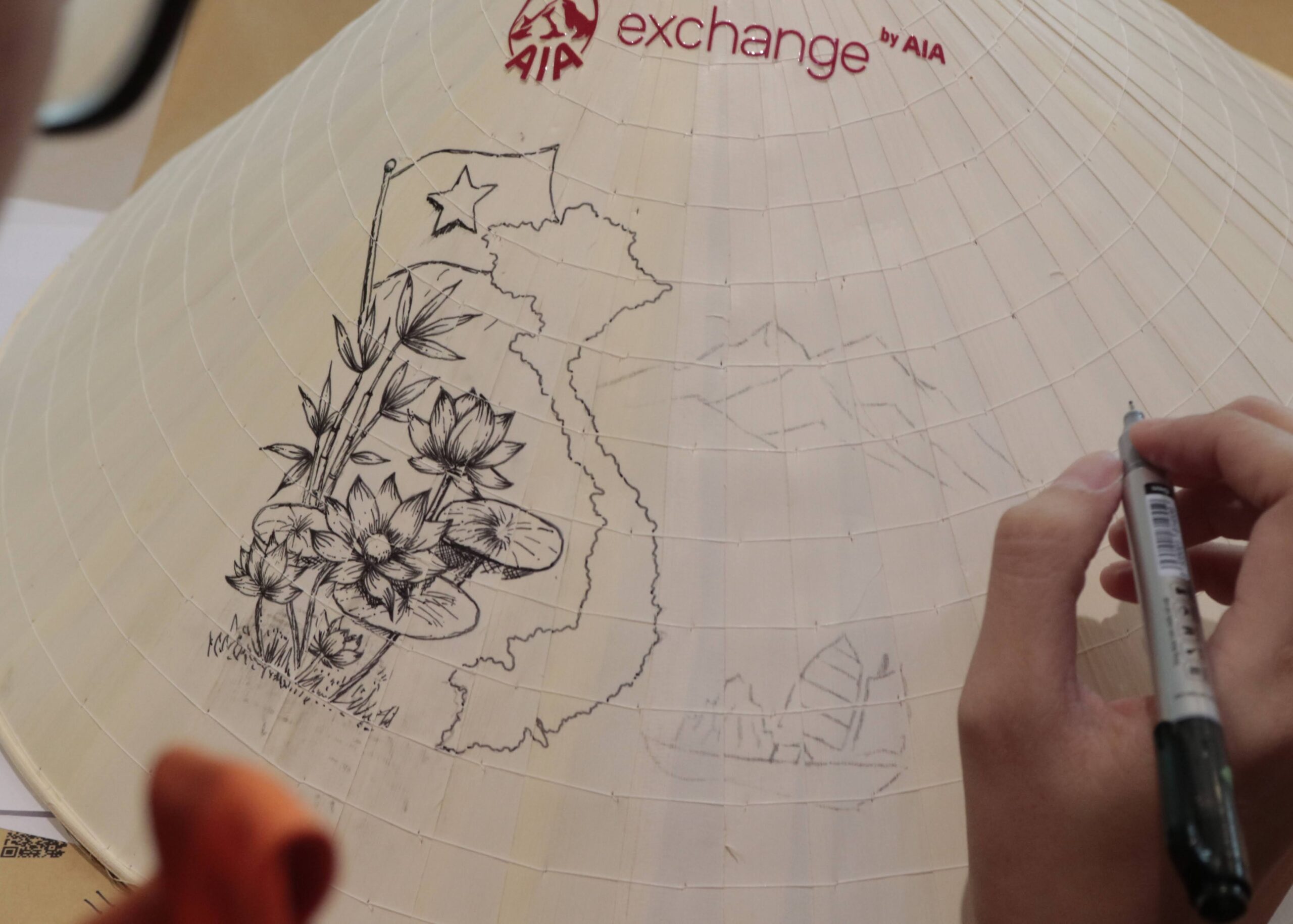 Workshop Doanh Nghiệp - Trang Trí Nón Lá (Drawing Vietnamese Conical Hat)
