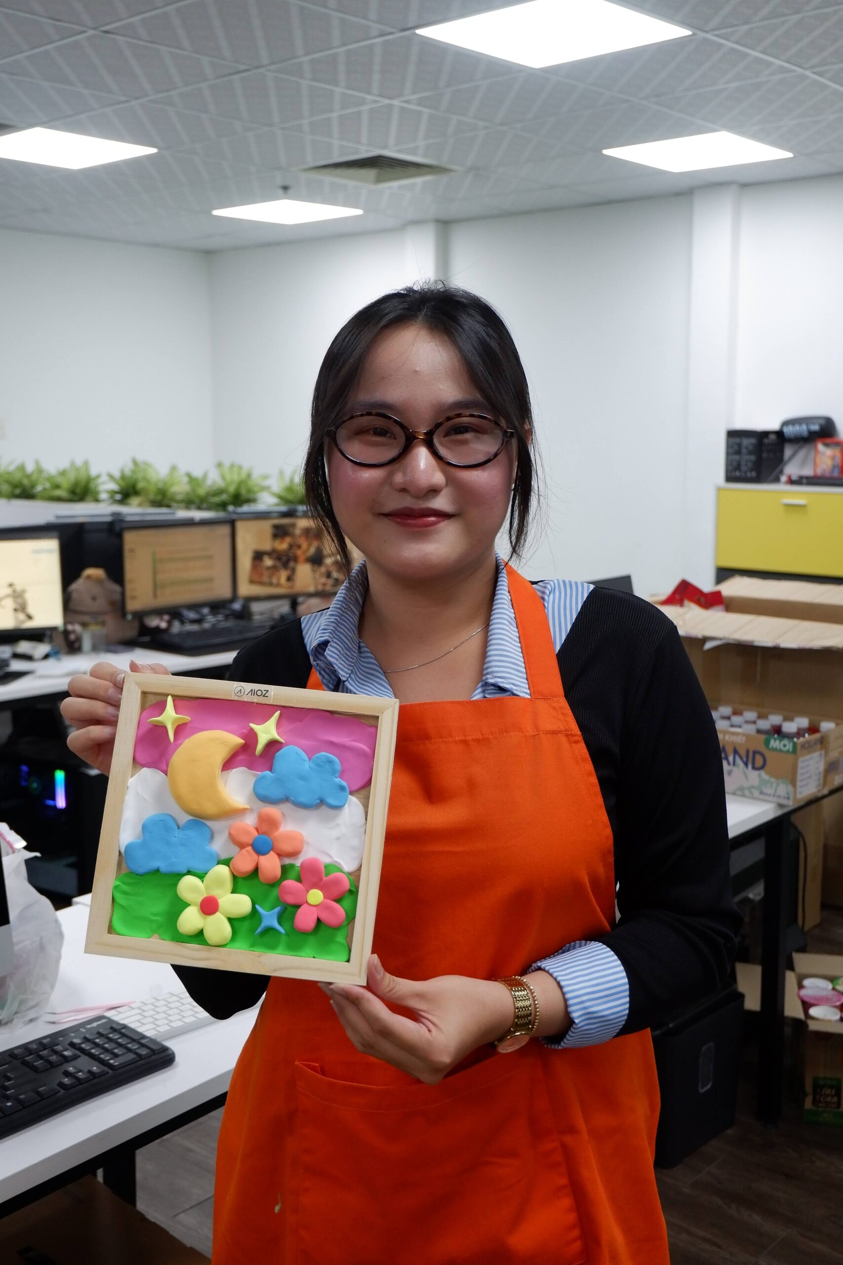 Workshop Doanh Nghiệp - Khung Tranh Đất Sét (Clay Art)