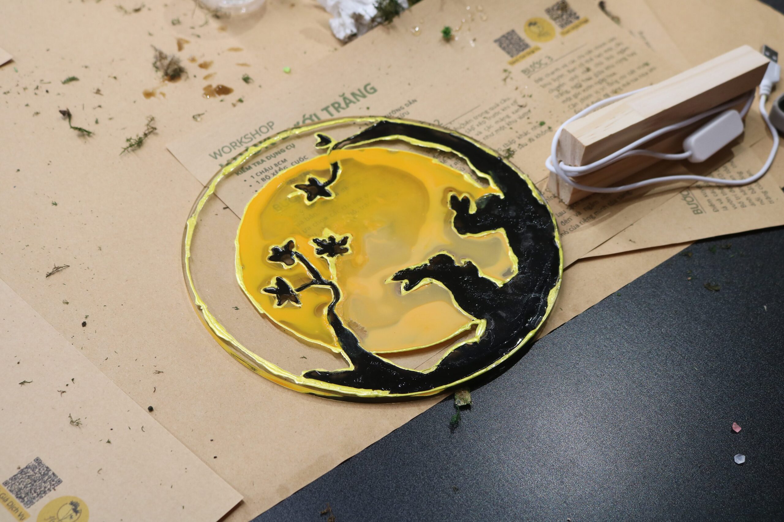 Workshop Doanh Nghiệp - Đèn Dạ Nguyệt (Night Moon Lamp)